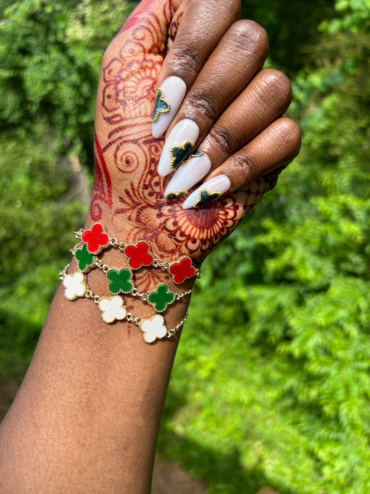 21k Gold Plated Three Piece Clover Bracelet
