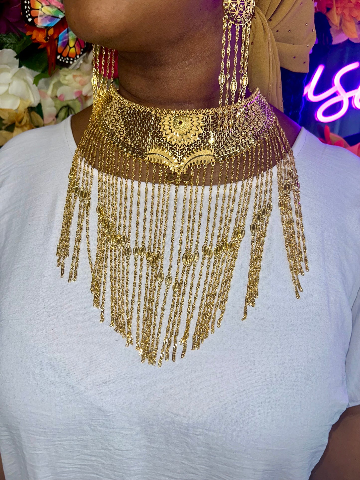 Royalty Gold Necklace