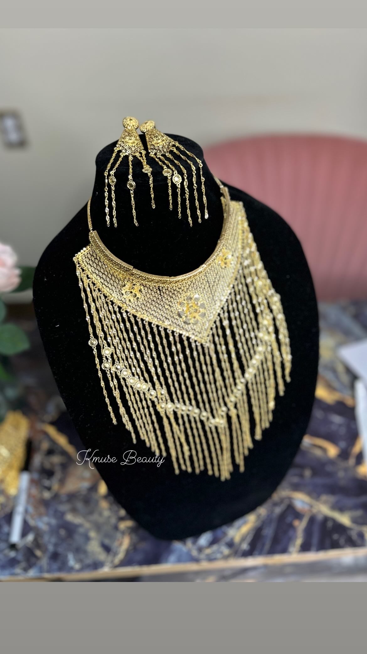 Royalty Gold Necklace