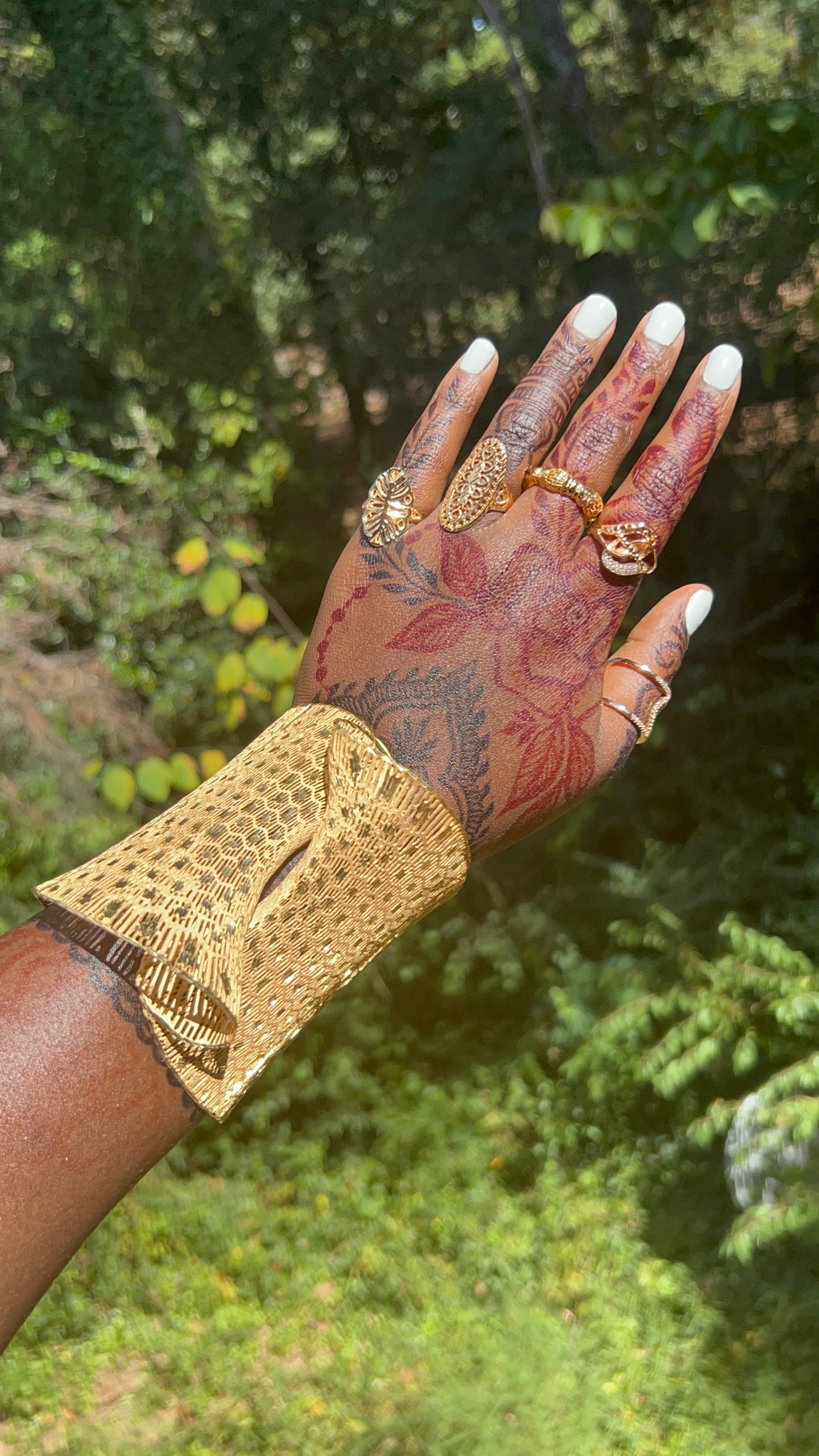 Gold “cuff it” bracelet